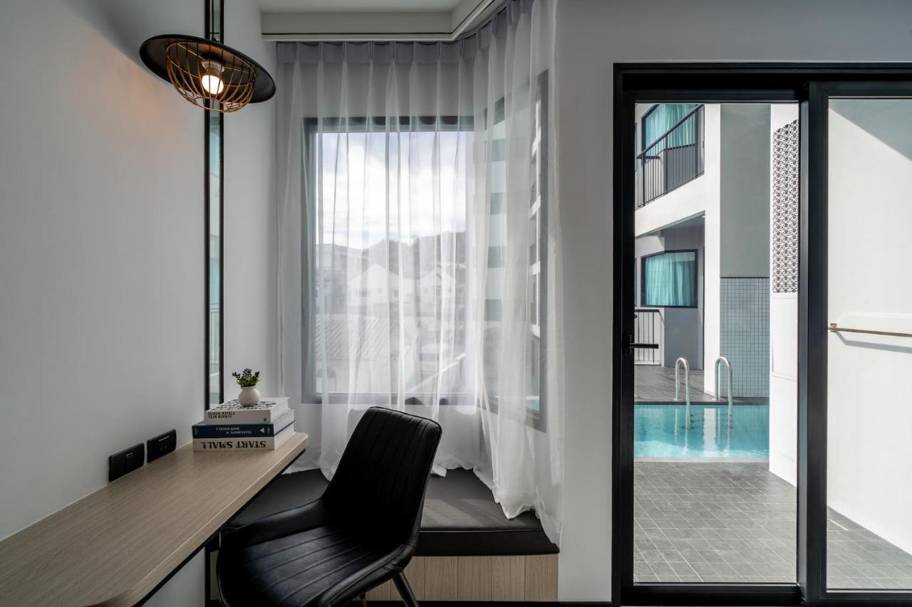 Ratri Hotel Phuket Old Town Bagian luar foto