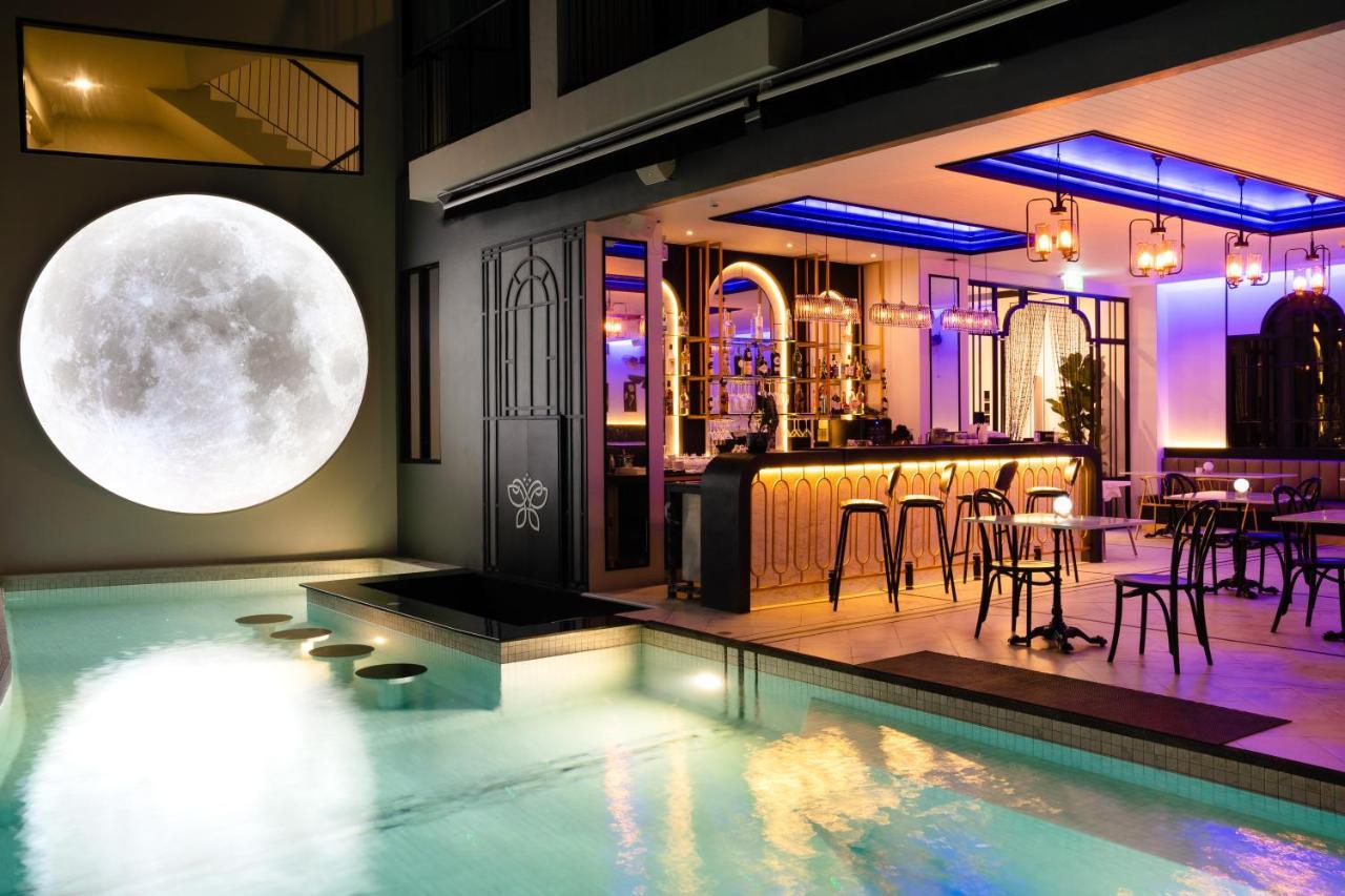 Ratri Hotel Phuket Old Town Bagian luar foto